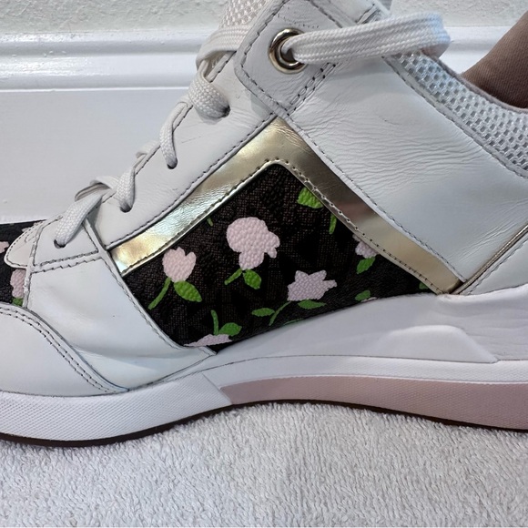 Michael Kors Women's Georgie Trainer Floral Rose Gold Sneakers Pre-owned - Picture 4 of 16